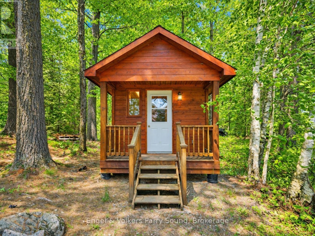 53 BIRDWOOD LANE, Harris Lake