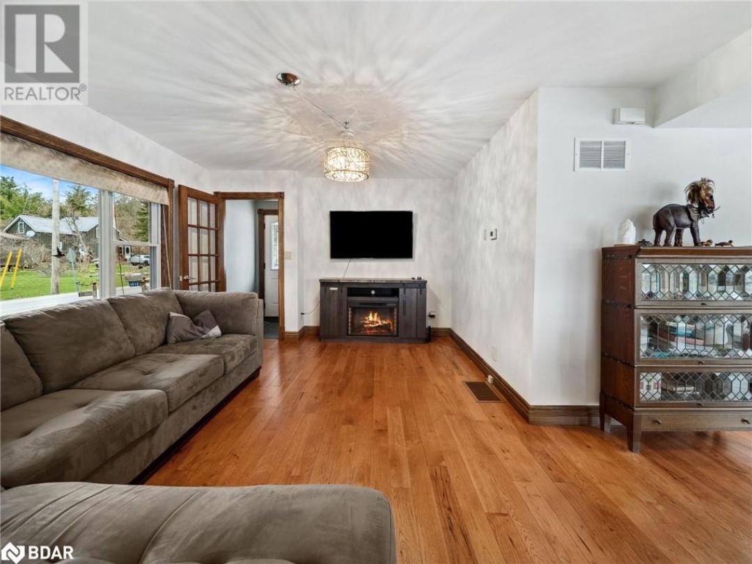 1012 COWBELL Lane, 