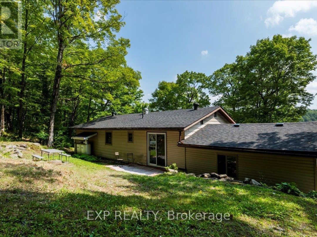 1867 FRASERBURG ROAD, Mckay Lake