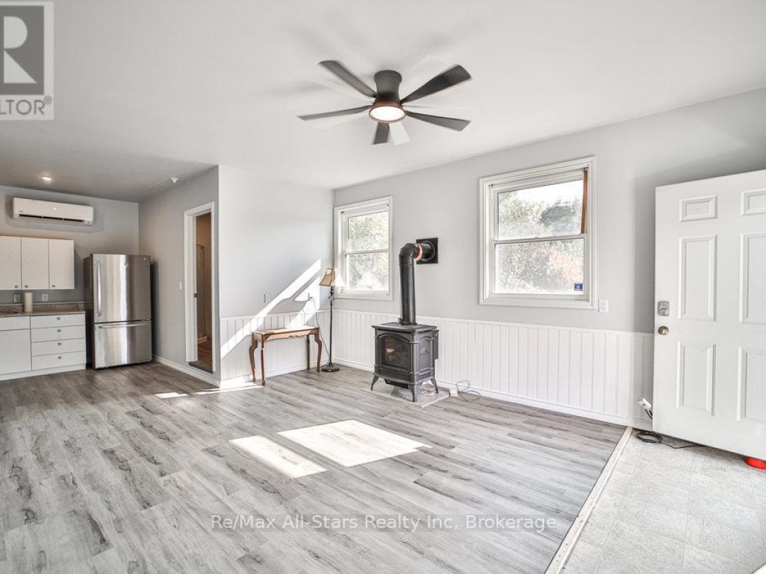 410 Etwell Road, Huntsville (Stisted)