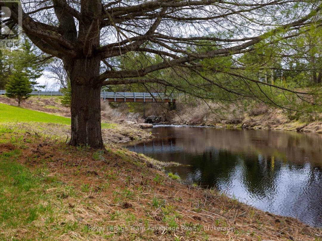 142 BROADBENT ROAD, Manitouwabing Lake