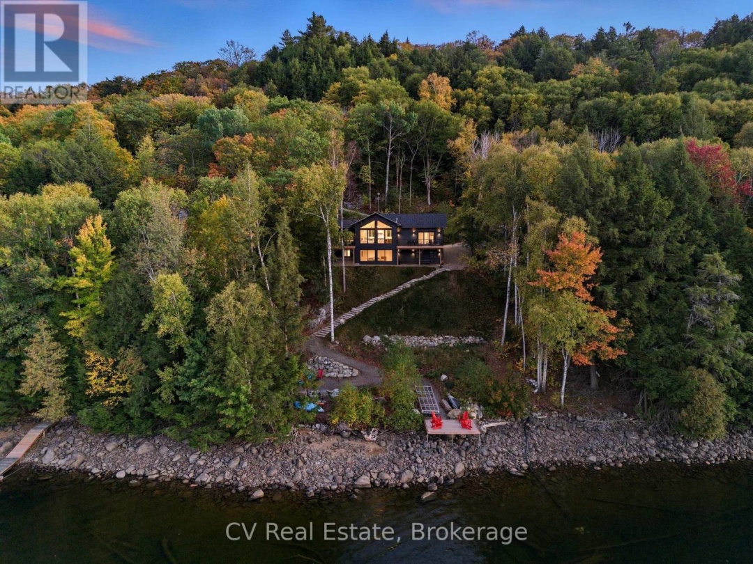 1399 BAYBREEZE LANE, Redstone Lake