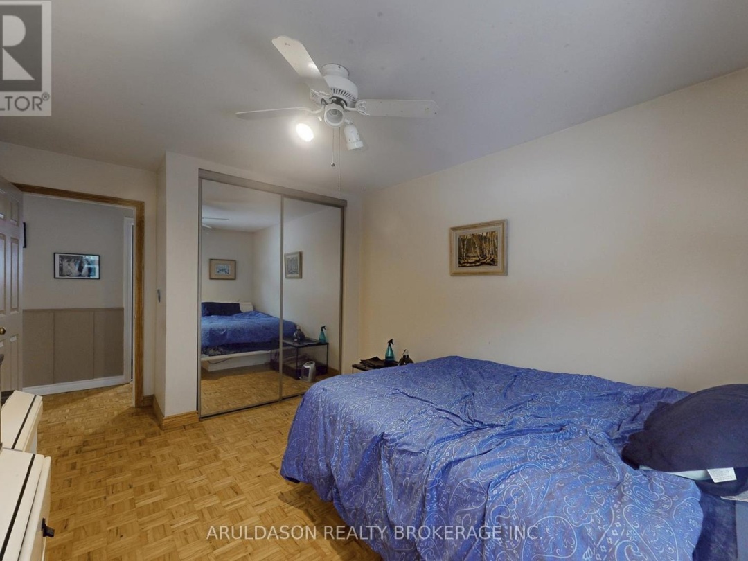 1208 BIRCHCLIFFE CRESCENT, Severn