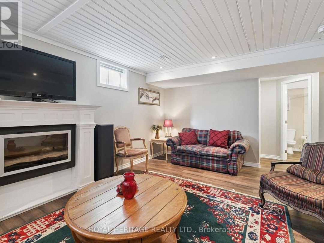 3074 EMPEROR DRIVE, Lake Simcoe