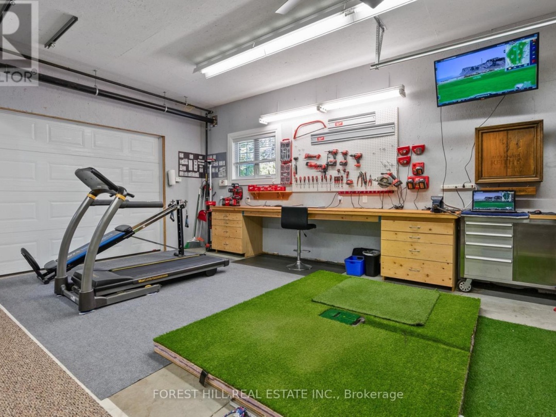 1025 TOWER CRESCENT, 