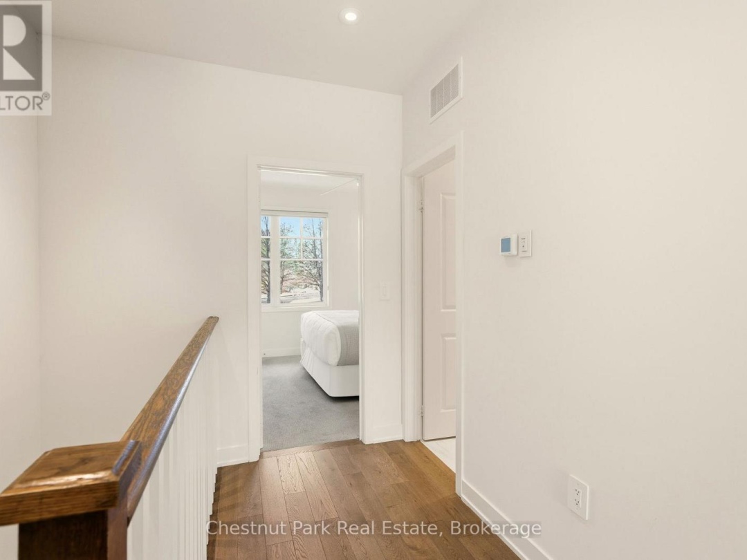 1869 MUSKOKA RD 118 WEST ROAD, 