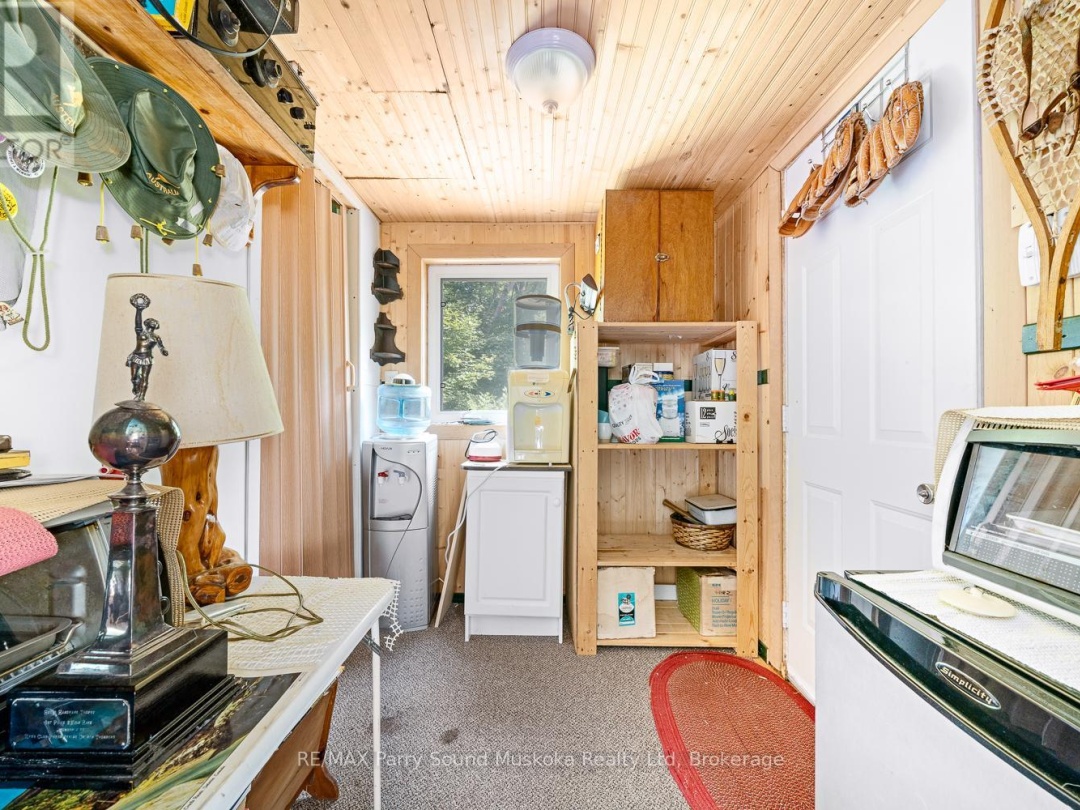 124 PINEWOOD ROAD, 