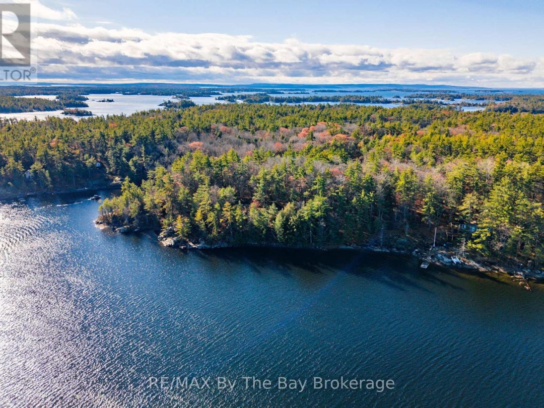 3220 IS 1810 / BONE IS, Georgian Bay