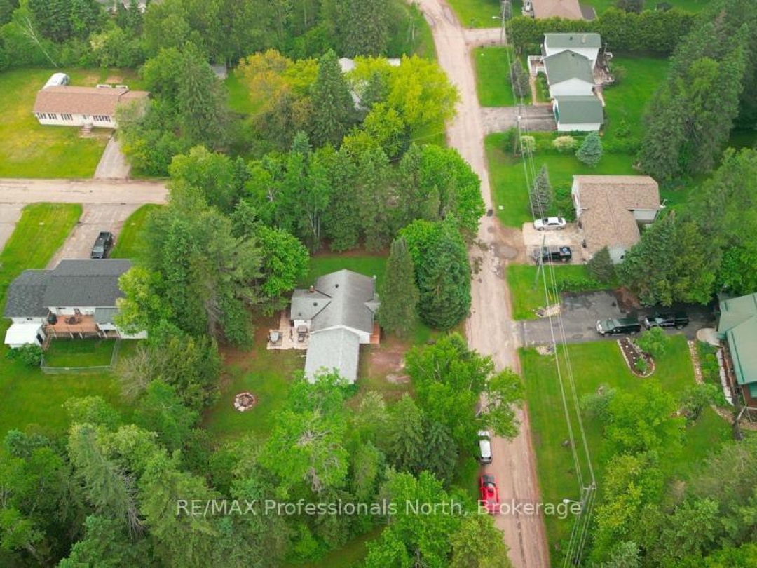 7 STOUFFER STREET, Minden Hills (Minden)