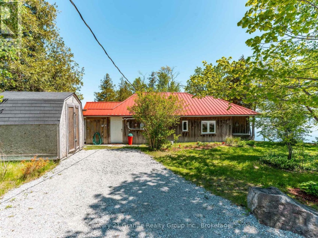359 AVERY POINT ROAD, Dalrymple Lake