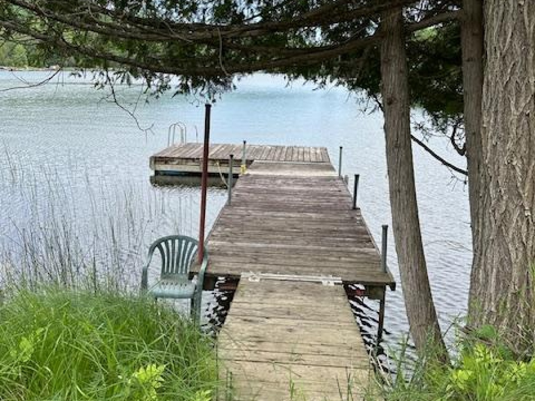 1981 HORSESHOE LAKE ROAD, 