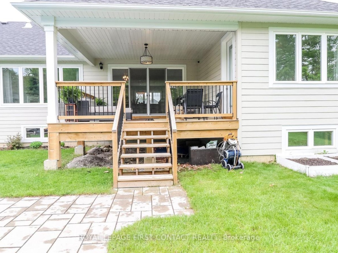 2066 ELANA DRIVE, Severn (Marchmont)