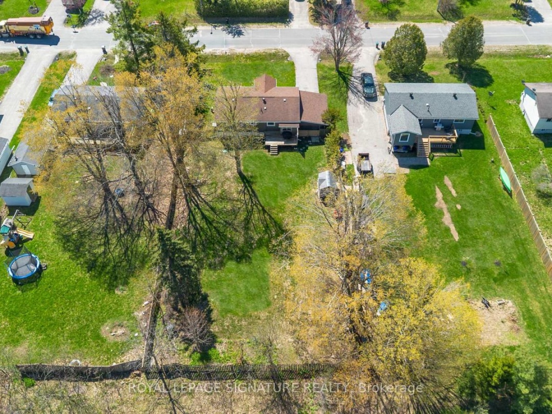34 CHAMPLAIN CRESCENT, Oro-Medonte (Warminster)