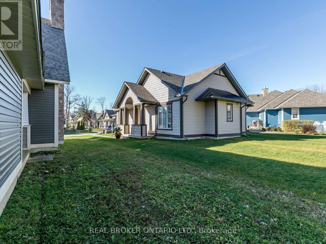 47 MARINA VILLAGE DRIVE, Georgian Bay