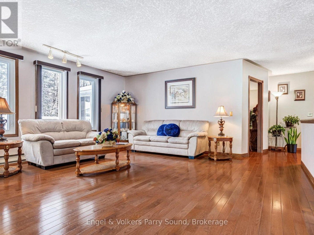 3 SQUIRREL AVENUE, McDougall