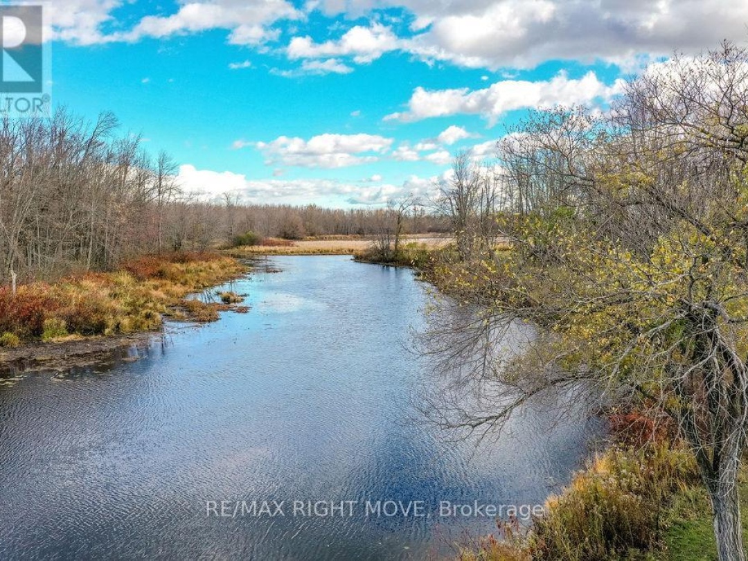 3811 LEO CRESCENT, Barnstable Bay