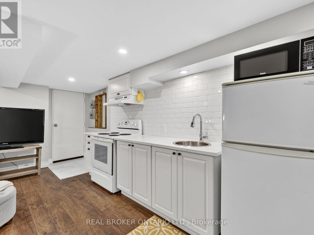 170 GEORGE STREET, Gravenhurst (Muskoka (S))