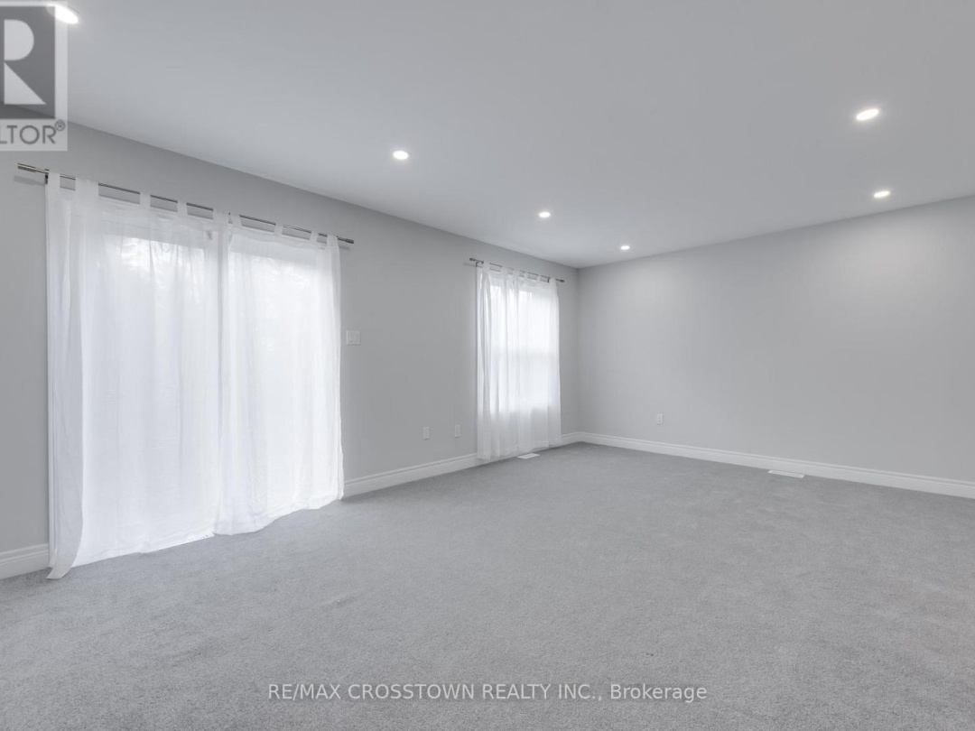 22 MCCONNELL CRESCENT, Bracebridge (Macaulay)