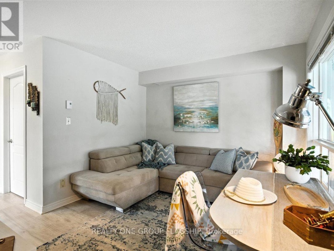12 - 24 LAGUNA PARKWAY, Lake Simcoe
