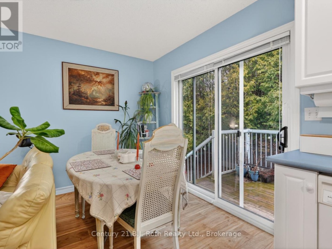 275 HIRAM STREET, Bracebridge (Macaulay)