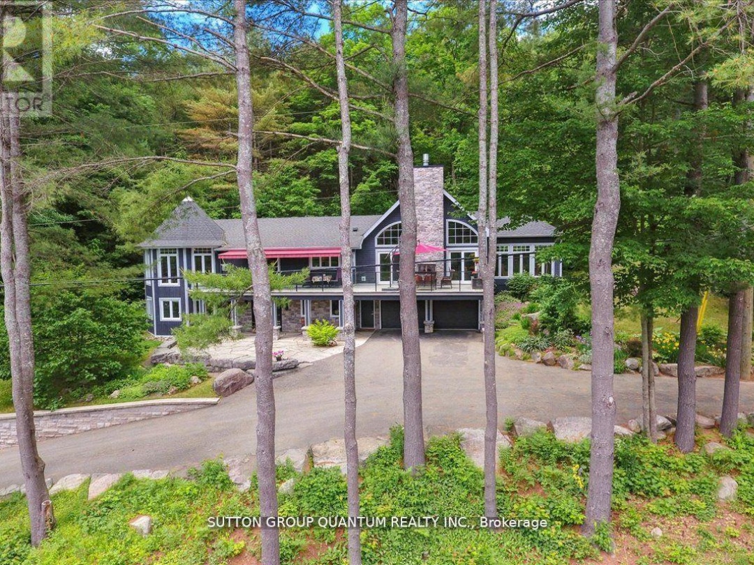 167 Santas Village Road, Muskoka 