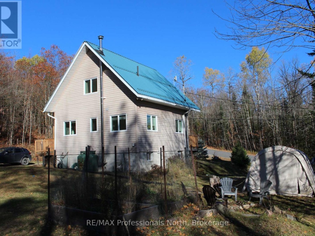 1121 OLD DONALD ROAD N, 