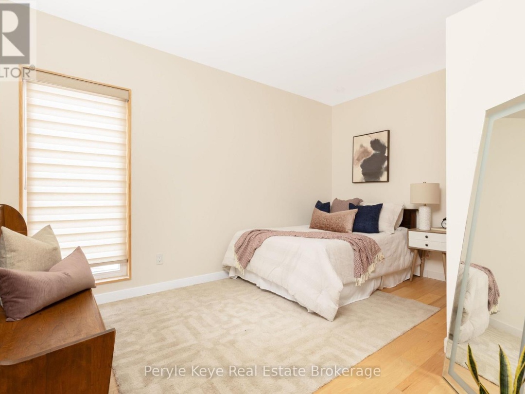 144 SHIER STREET, Bracebridge (Macaulay)