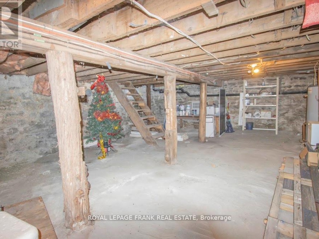 49 MAIN STREET, Kawartha Lakes (Bobcaygeon)