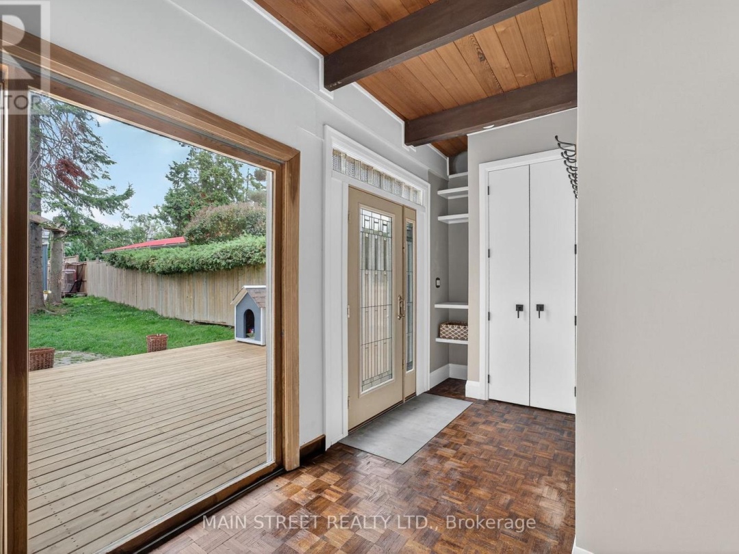 142 CEDAR BEACH ROAD, Lake Simcoe