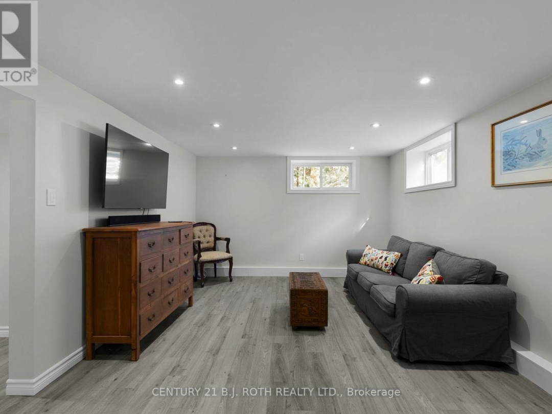 1040 ARTHUR SCHULZ ROAD, Gravenhurst (Morrison)