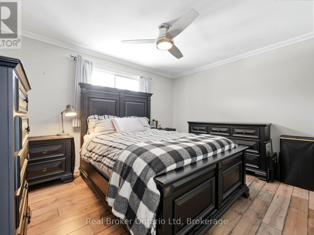 8271 93 HIGHWAY, Tiny (Wyebridge)