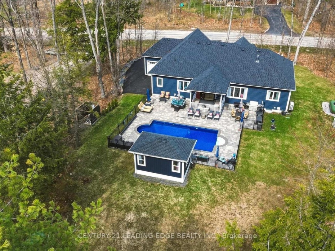 1104 XAVIER STREET, Gravenhurst (Morrison)