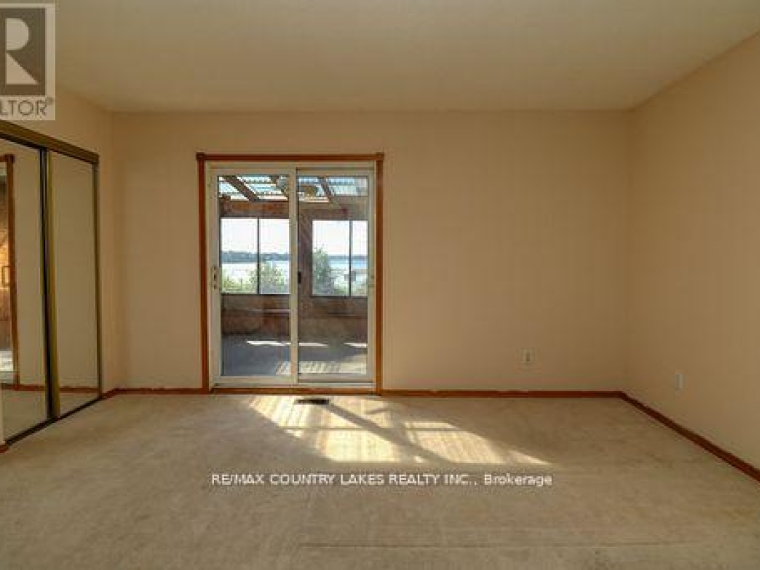 586 ROHALLION ROAD, Canal Lake