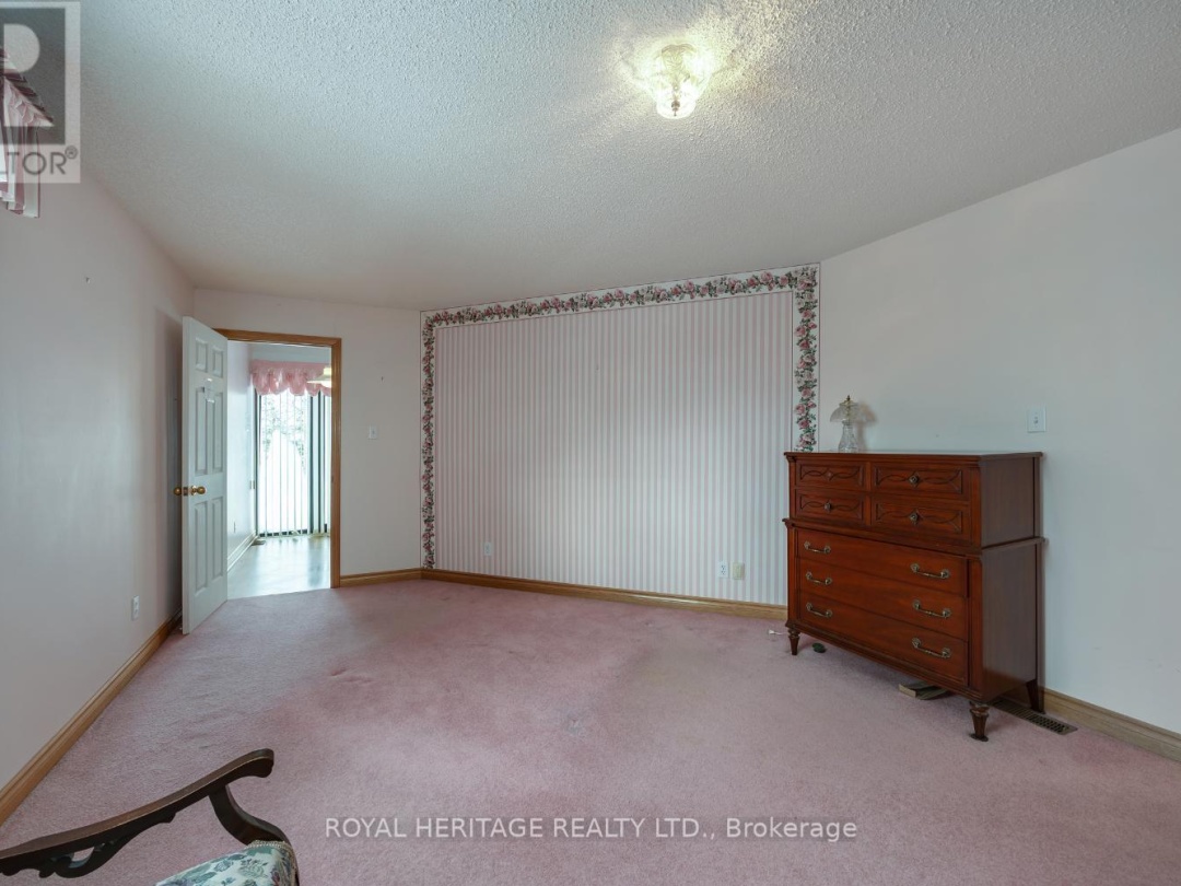 31 WELLINGTON STREET, 