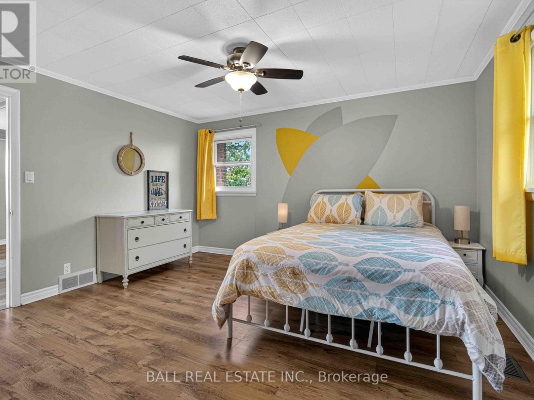 169 FELLS POINT ROAD, Cameron Lake