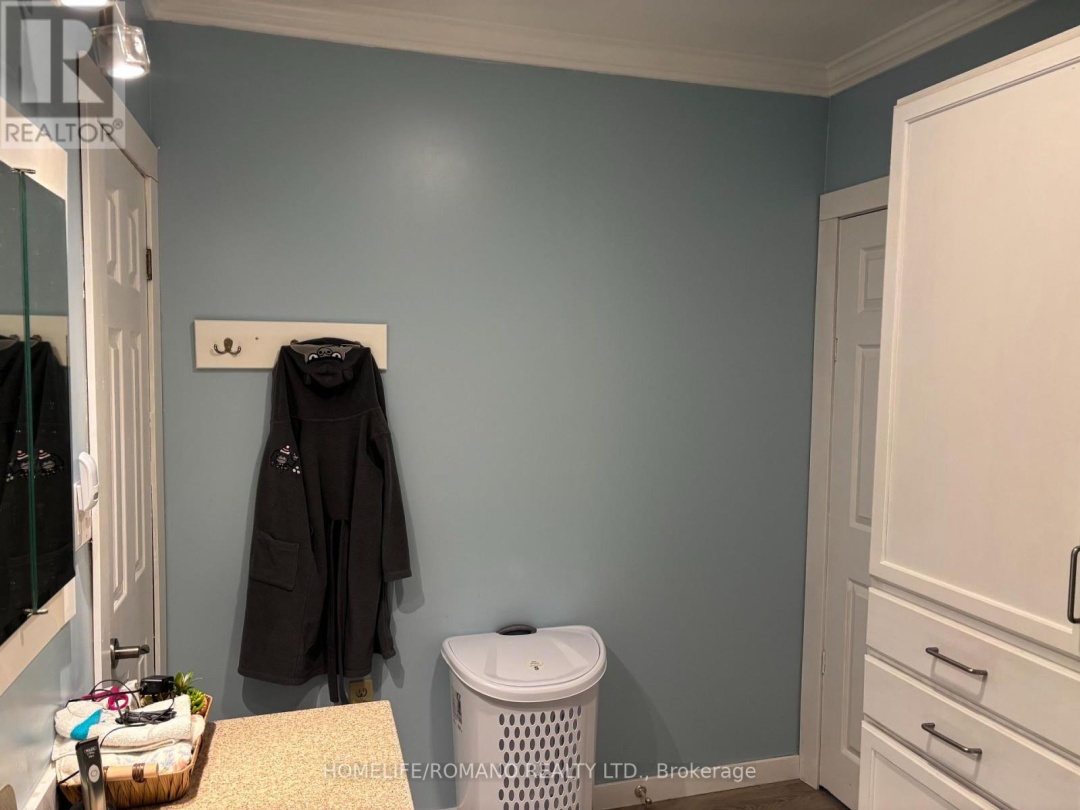 15 PLEASURE STREET, Sturgeon Lake