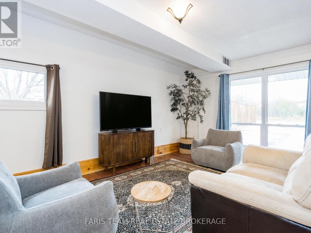 3 COURTLAND STREET, Orillia