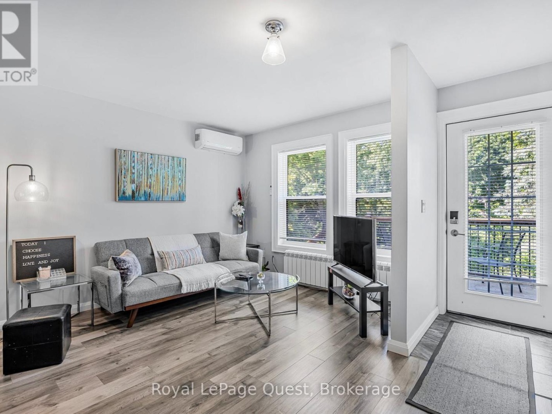 214 MISSISSAGA STREET W, 