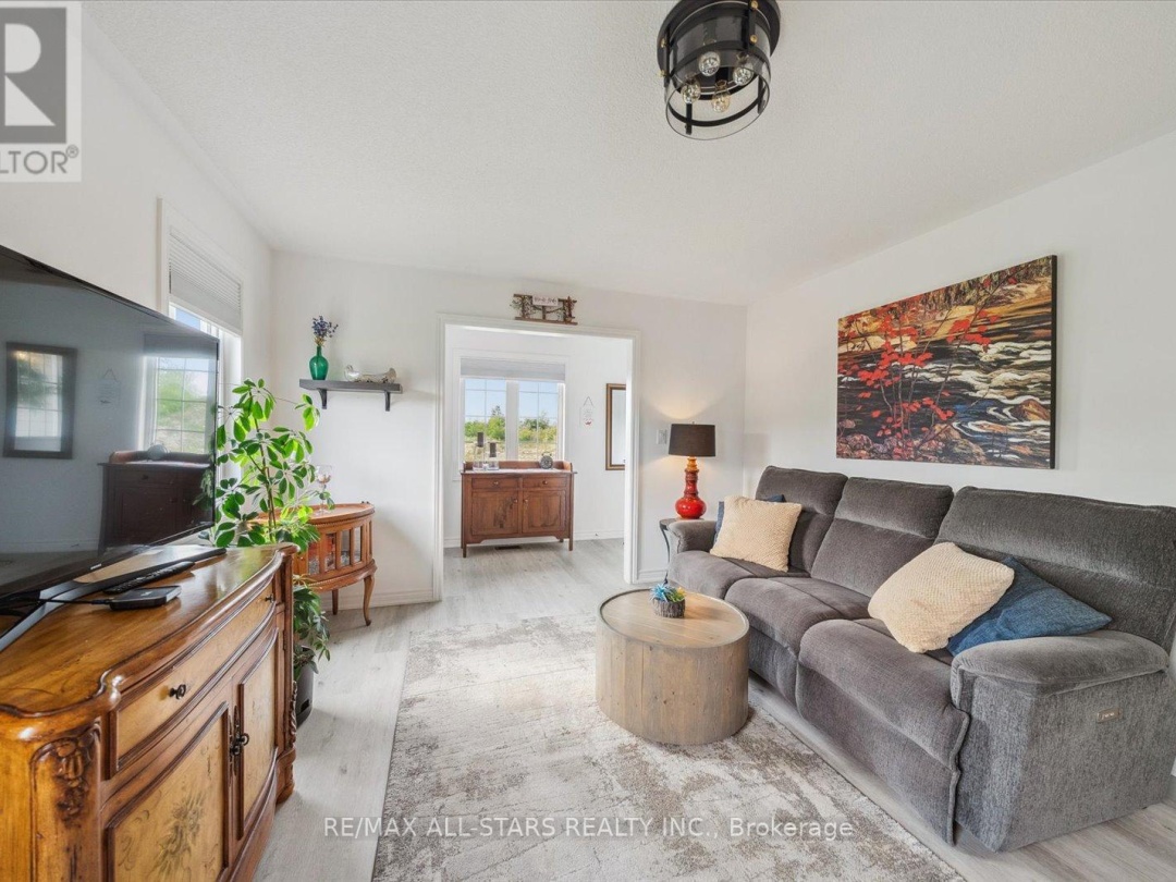 31 REYNOLDS DRIVE, Ramara (Atherley)