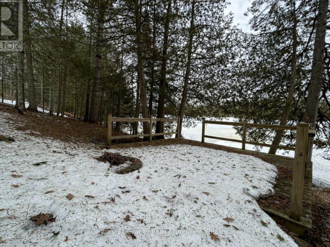 1037 ROTUNDA DRIVE, Contau Lake