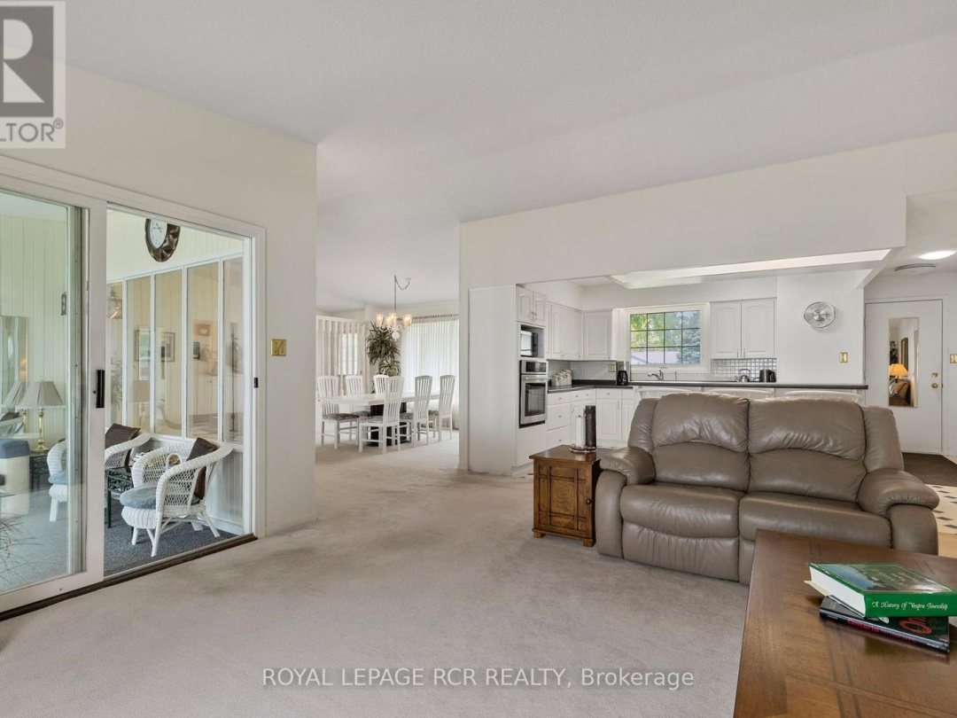 5 PARK LANE, Lake Simcoe