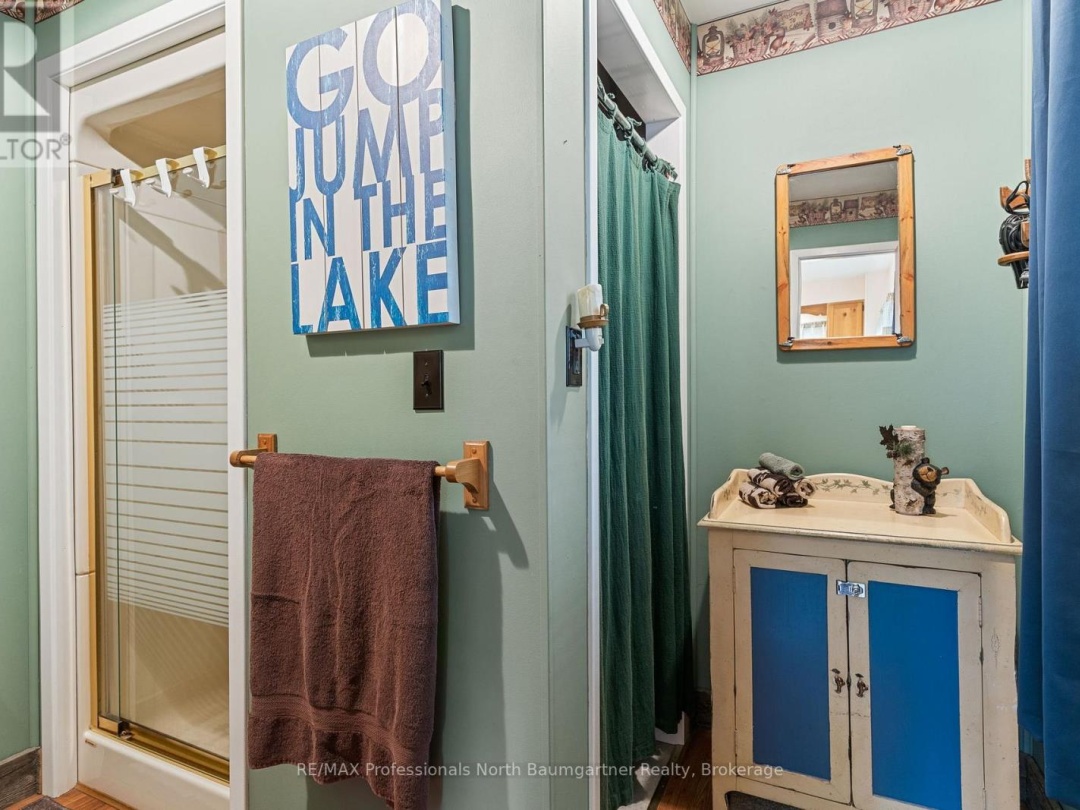 2041 GLAMOR LAKE ROAD, Highlands East (Monmouth)