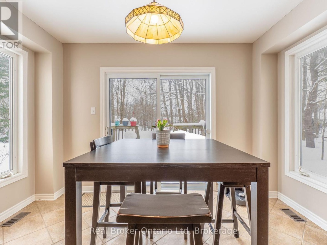 9 BOYD CRESCENT, Oro-Medonte (Moonstone)