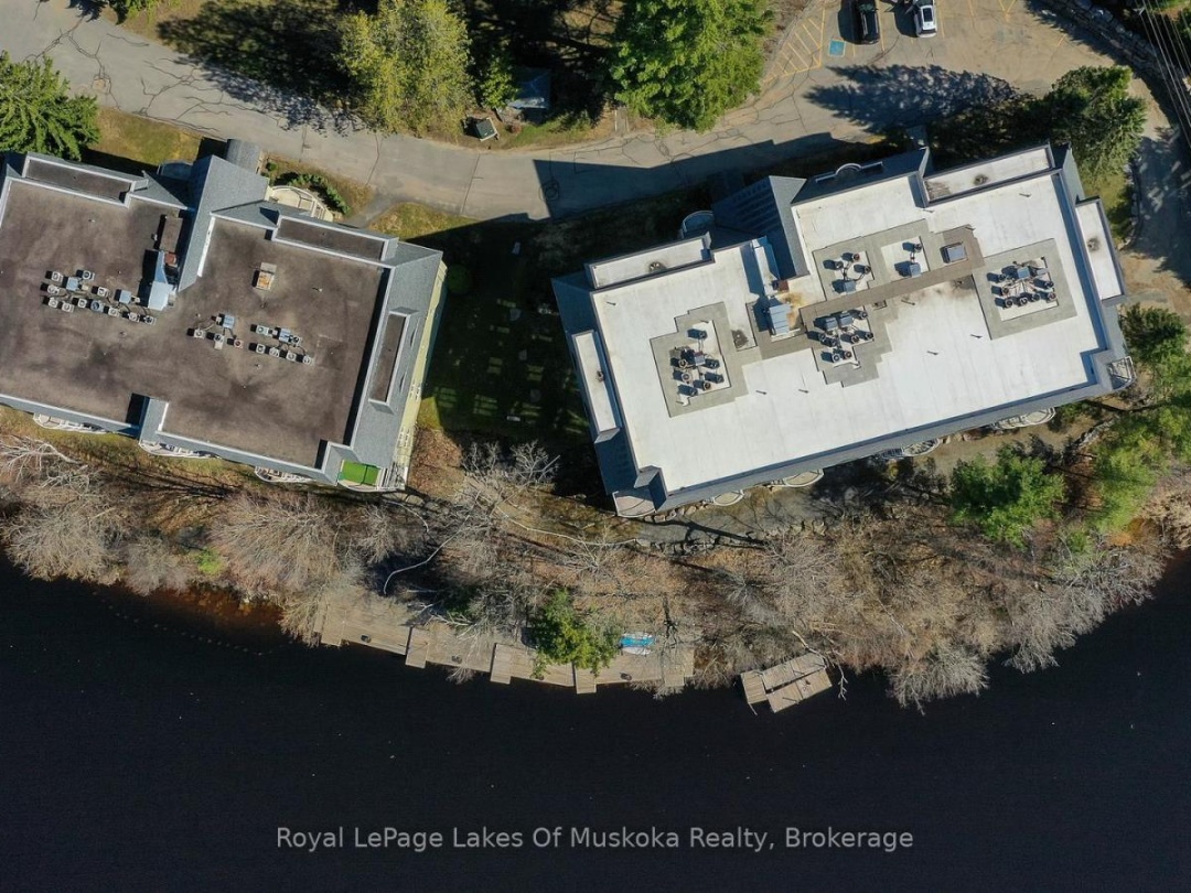 207 - 31 DAIRY LANE, Muskoka River