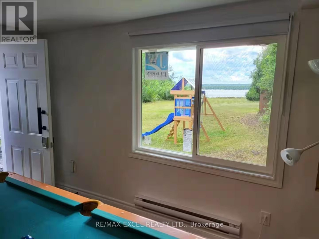 34 HARGRAVE ROAD, Mitchell Lake
