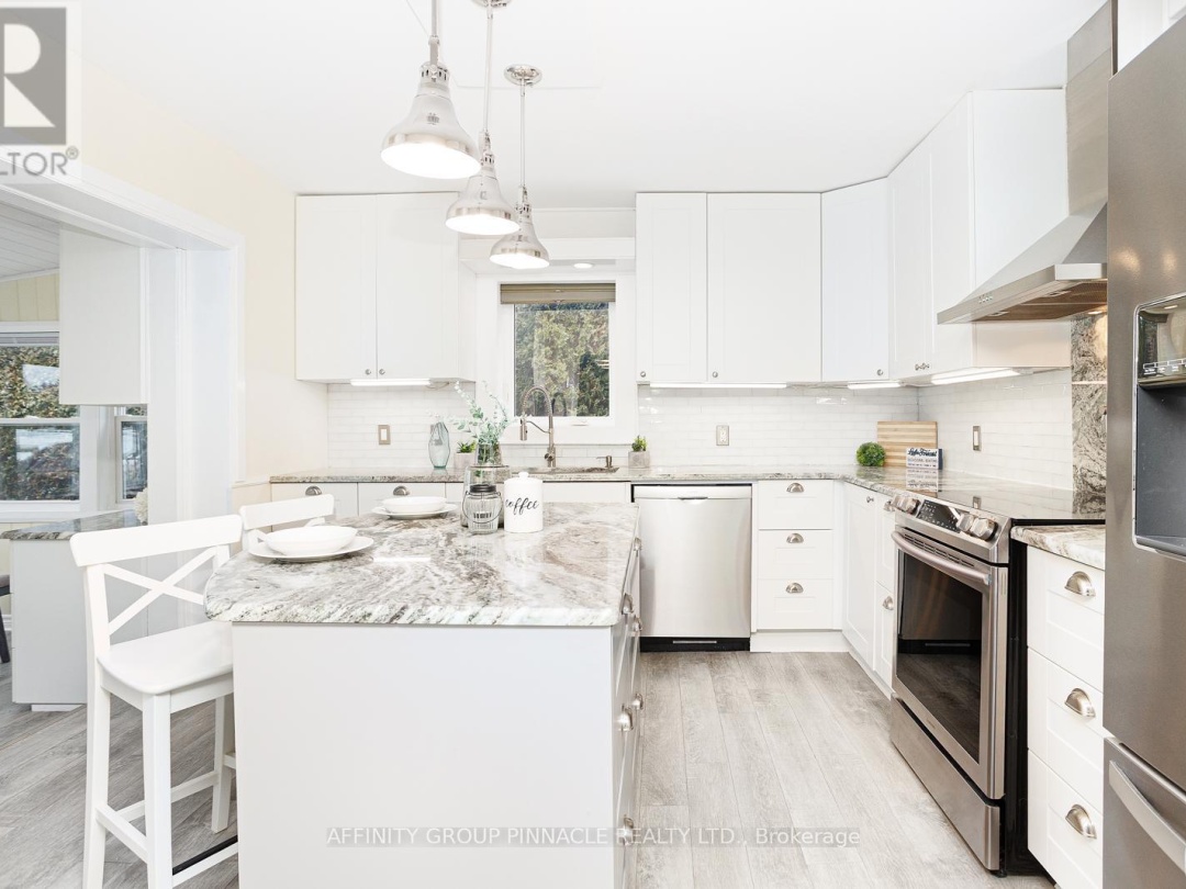 14 ORIOLE ROAD, Cameron Lake