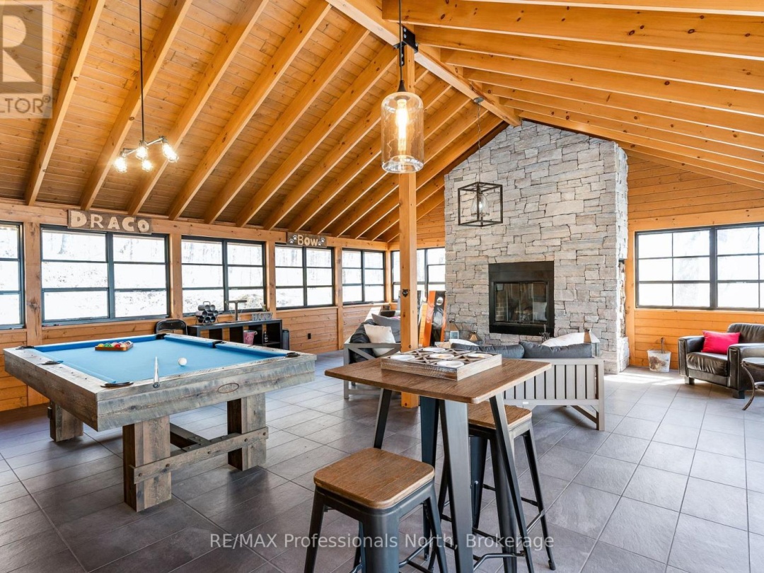 3179 TRAPPERS TRAIL, Miskwabi Lake