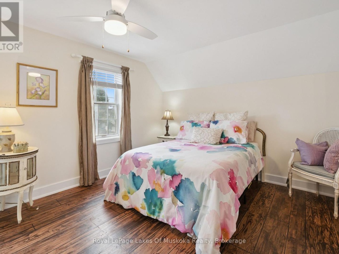 212 JAMES STREET, Bracebridge (Macaulay)