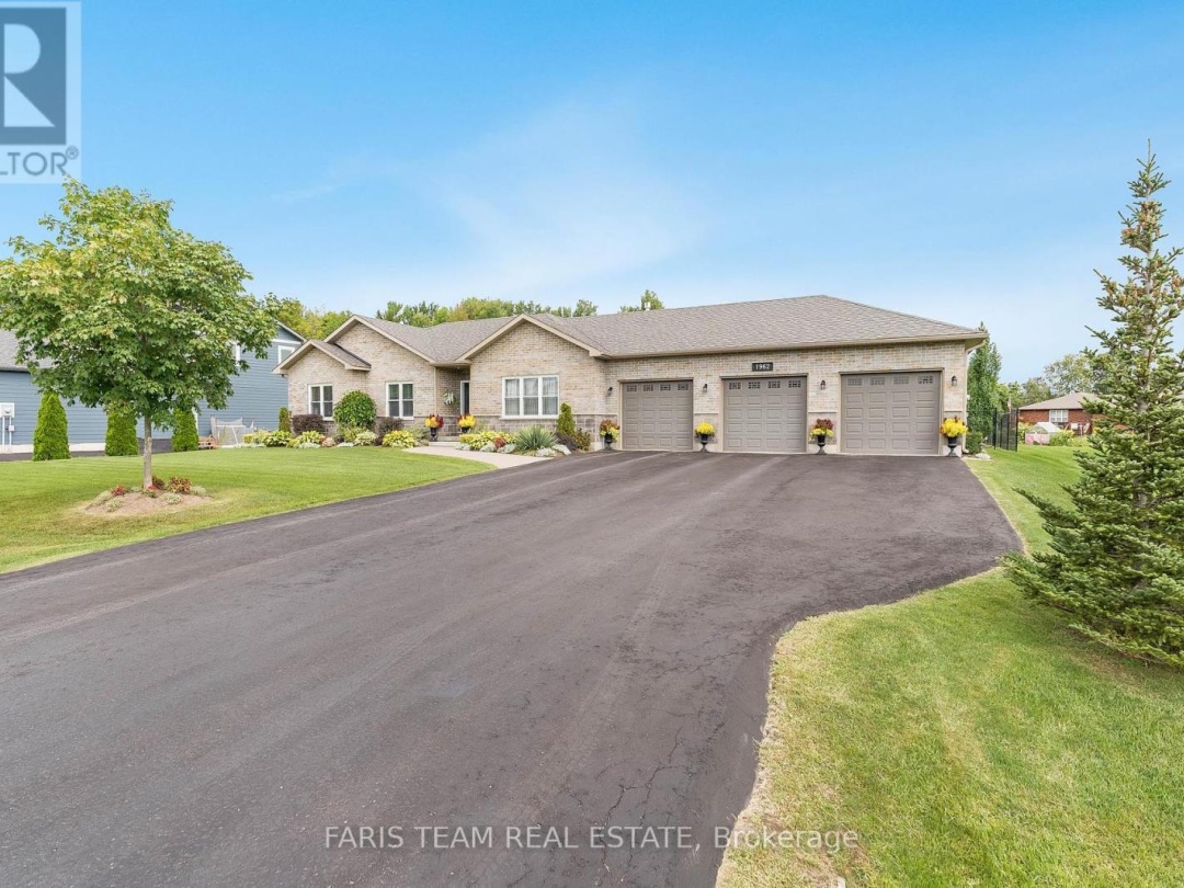 1962 Elana Drive, Severn (Bass Lake)