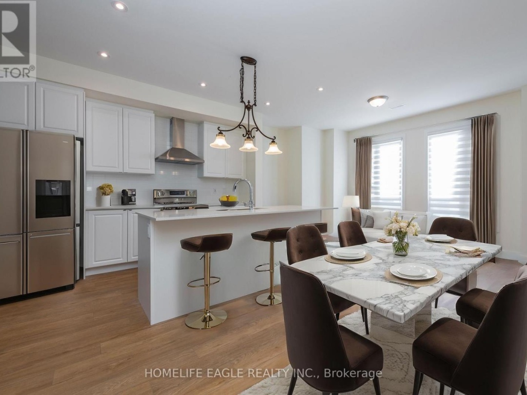 2 MARINER'S PIER WAY, Lake Simcoe